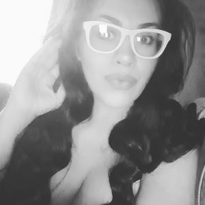 Meet your Posher, Alejandra